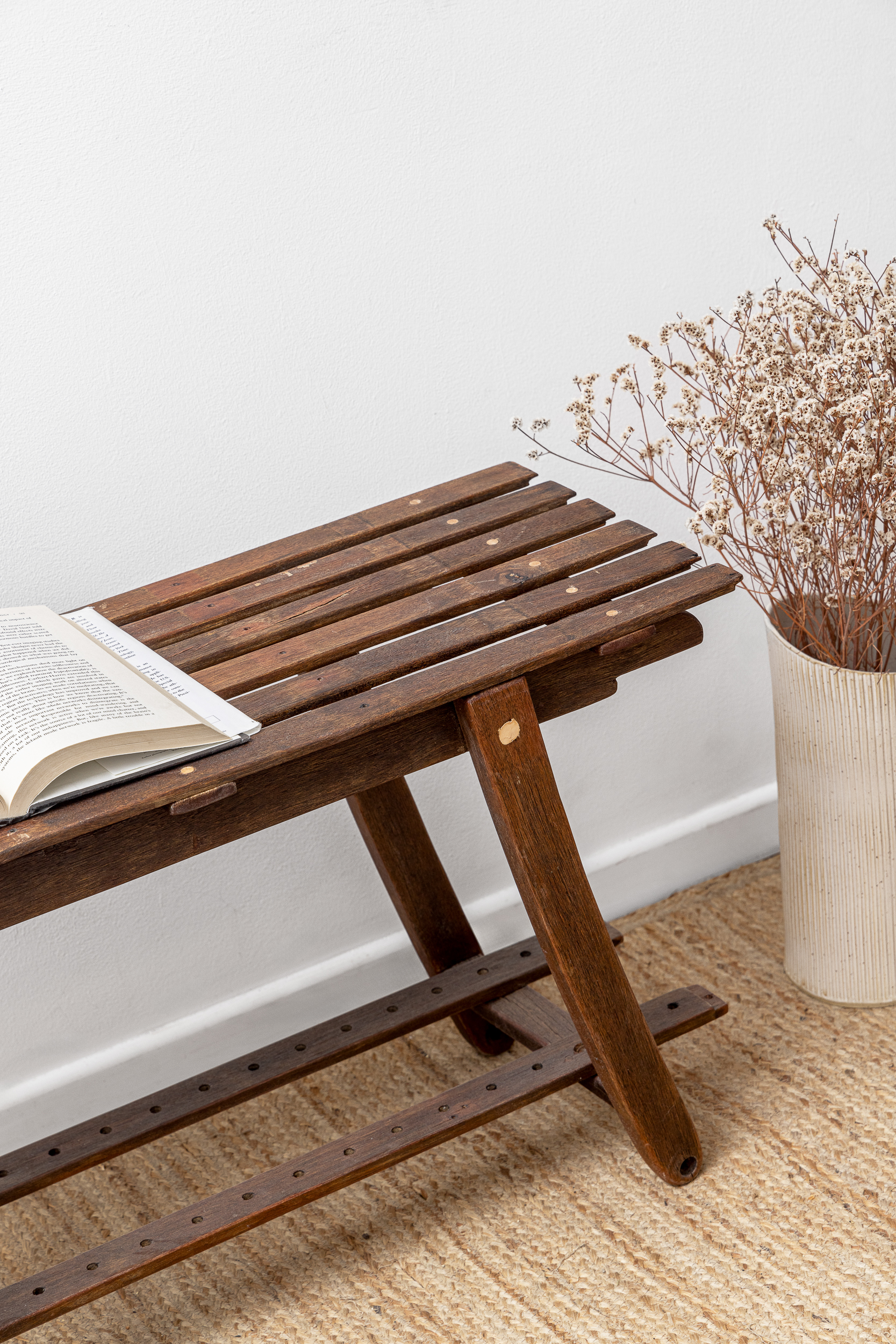 משולחן לספסל פרט